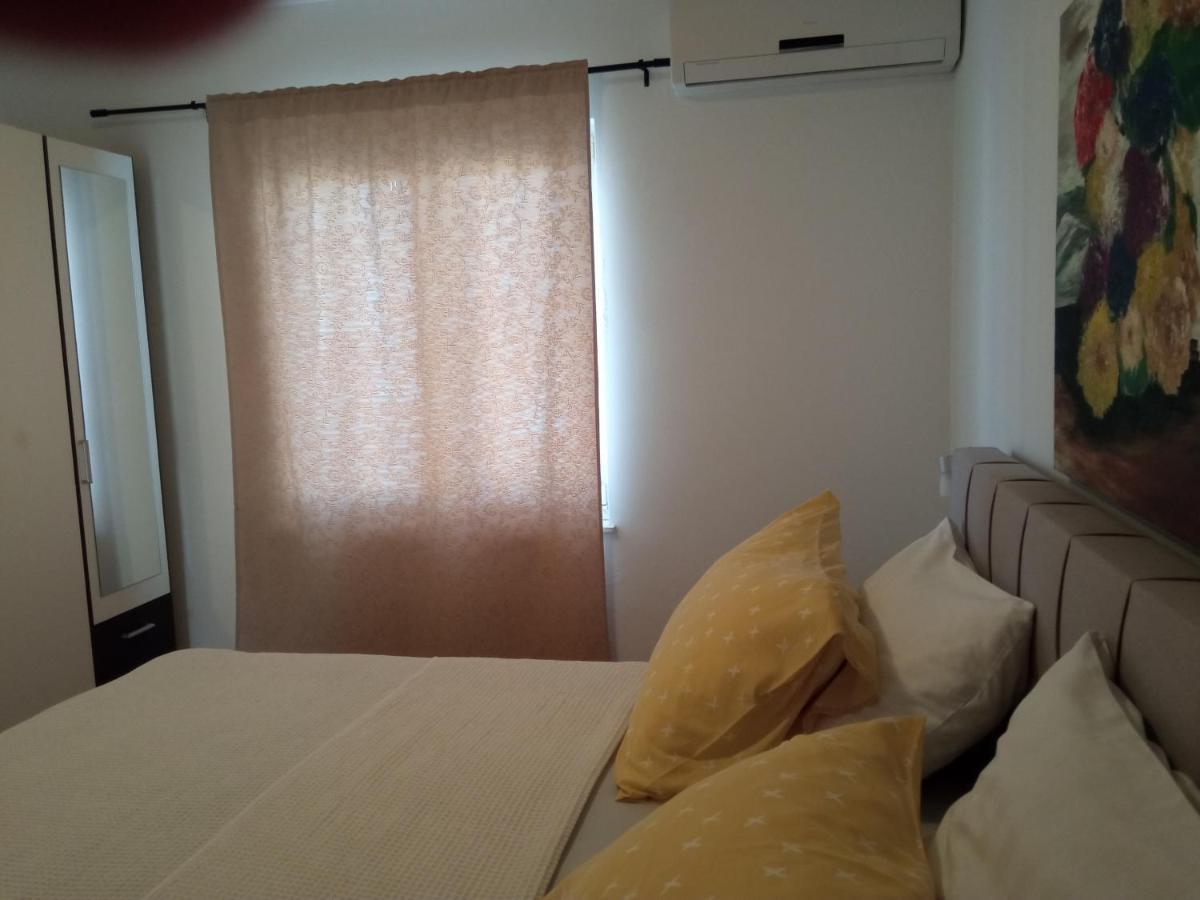 Apartments Tomic Vodice Buitenkant foto