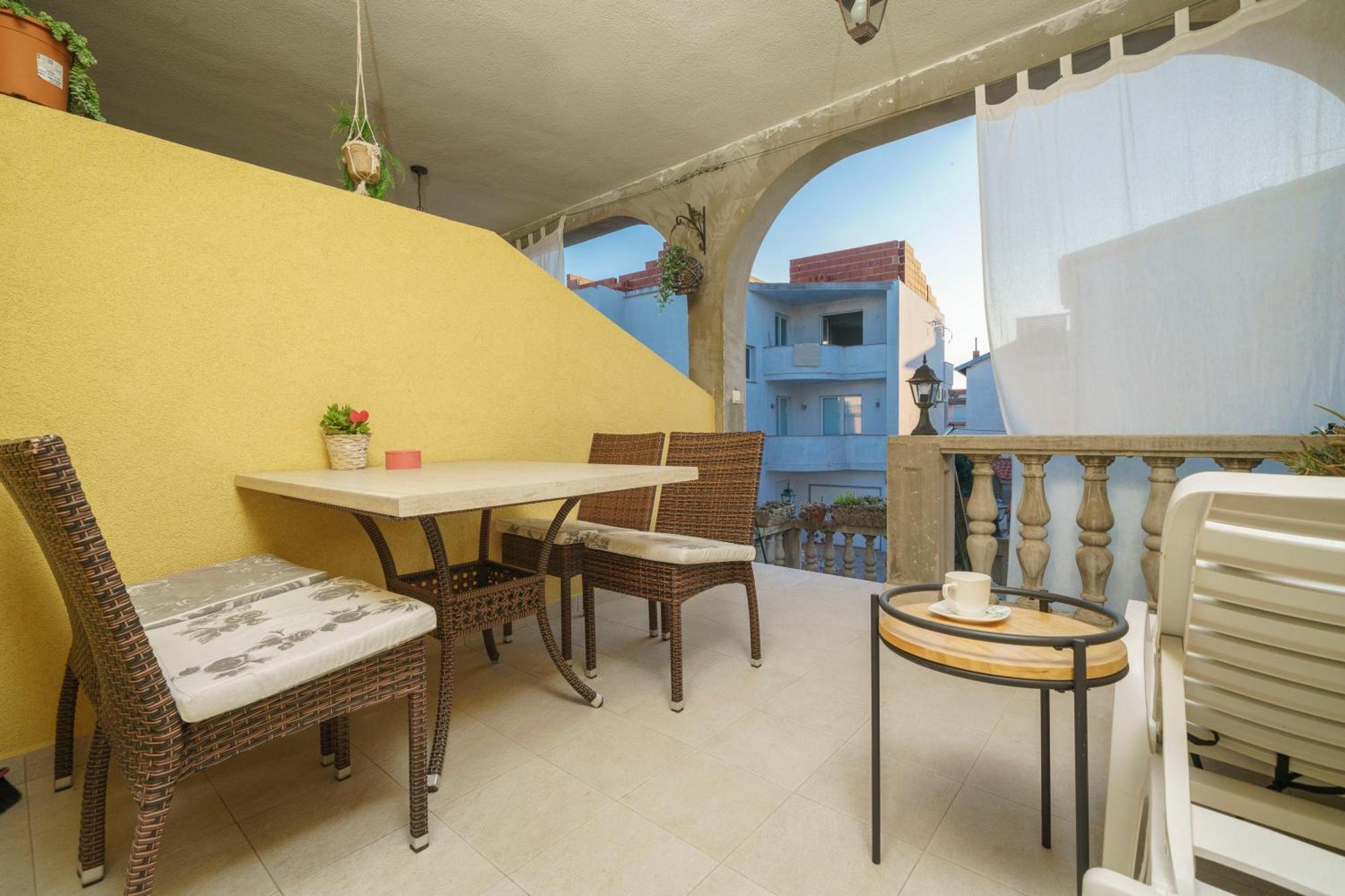 Apartments Tomic Vodice Buitenkant foto