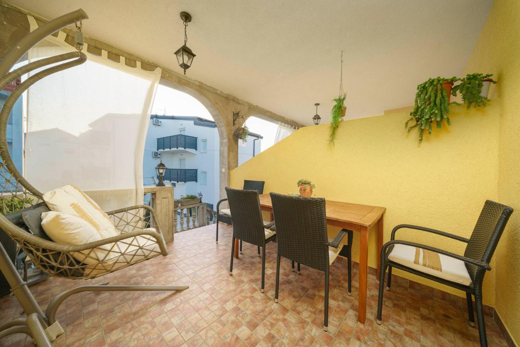 Apartments Tomic Vodice Buitenkant foto