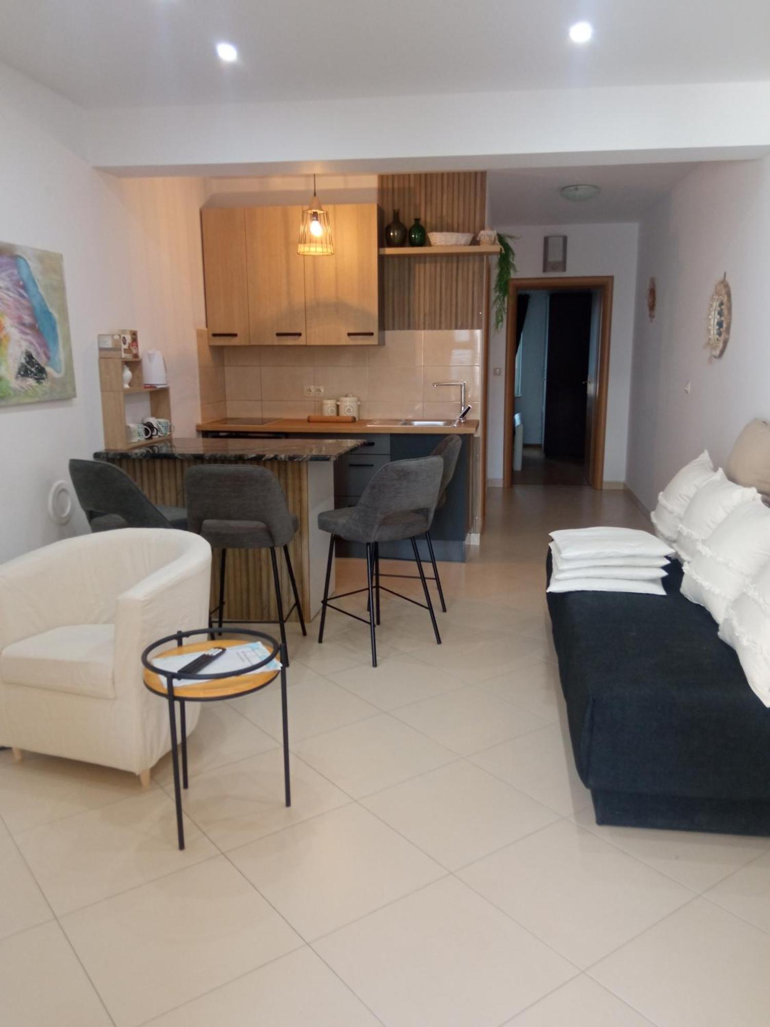 Apartments Tomic Vodice Buitenkant foto